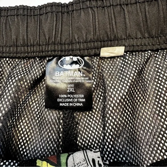 Batman Comic Print Sz 2XL‎ Swim Trunks Men - Picture 3 of 8
